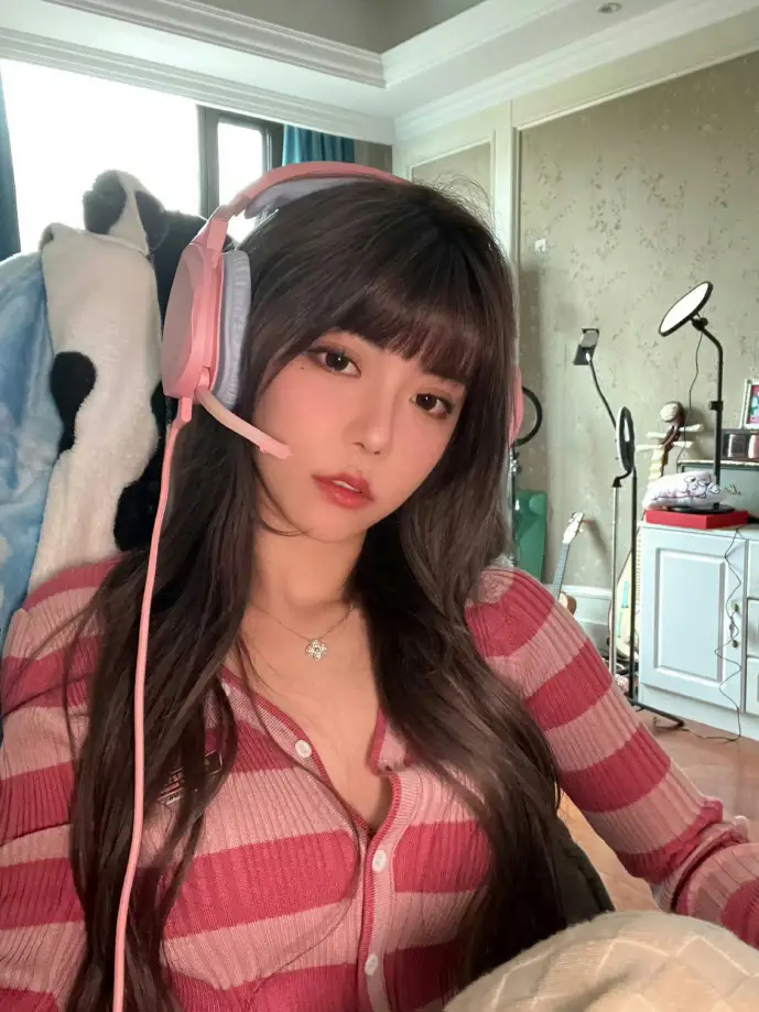 施工现场钢筋绑扎实景